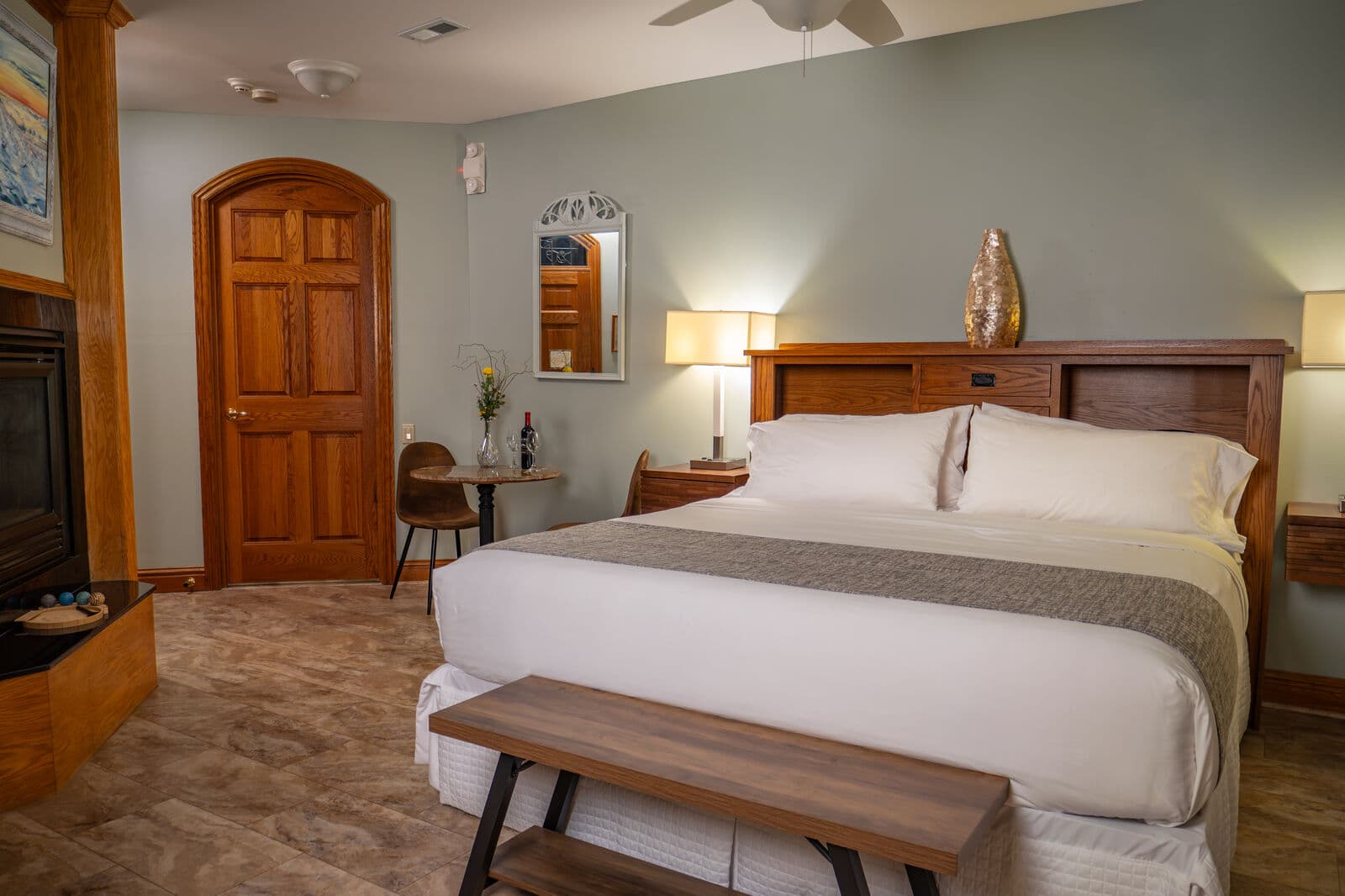 Chambourcin's King size Bedroom