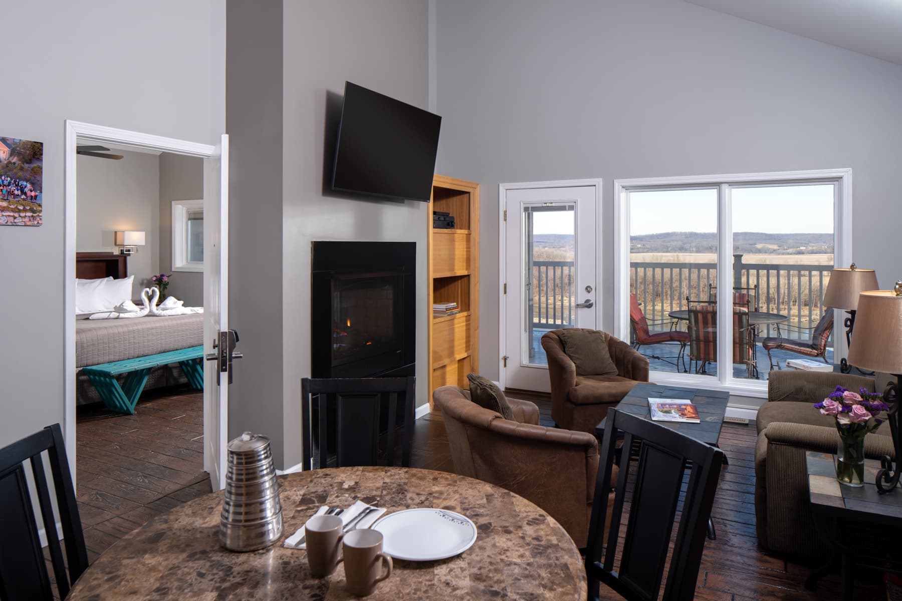 Deck Level 1- Kitchen/Livingroom